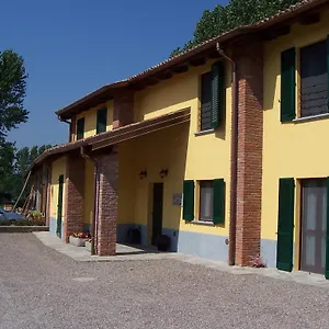*** Bed & Breakfast Cascina La Palazzina Italia