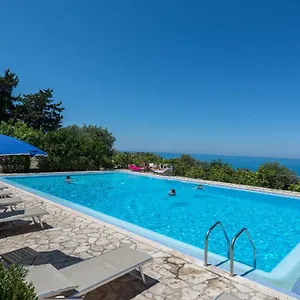 villa-palamara-1868-apartments.sicilyhotelsitaly.net/
